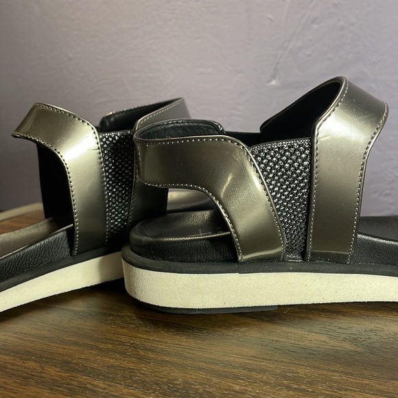 Aquatalia Strap Sandals women’s size 6 1/2 - Picture 11 of 11